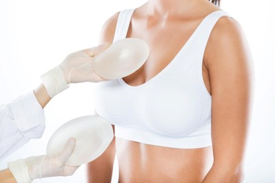 Mamoplastia en Medellín