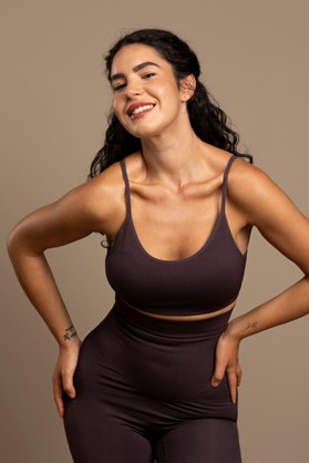 Mujer con reducción mamaria